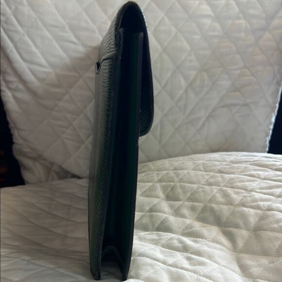 LOUIS VUITTON Epi Montaigne 27 Clutch Bag Green M52654 LV Auth - COA on purchase - Picture 5 of 10